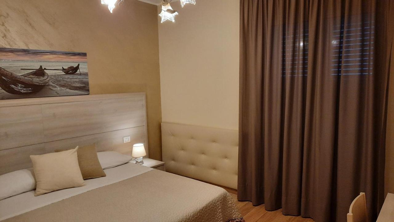 Oasi Perla Del Mare Rooms Aci Castello Exterior photo